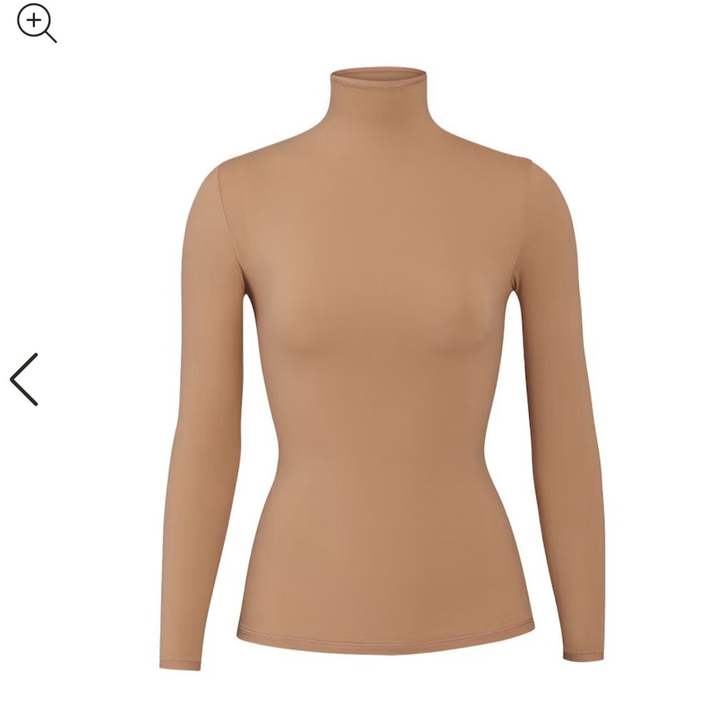 SKIMS FITS EVERYDAY turtleneck in micah Small